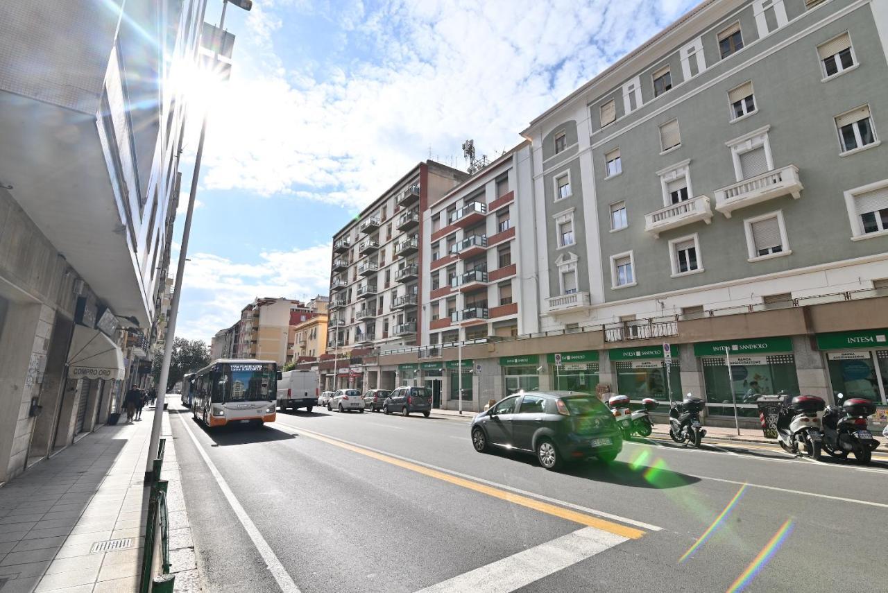 Izzhome City Love Cagliari Luaran gambar