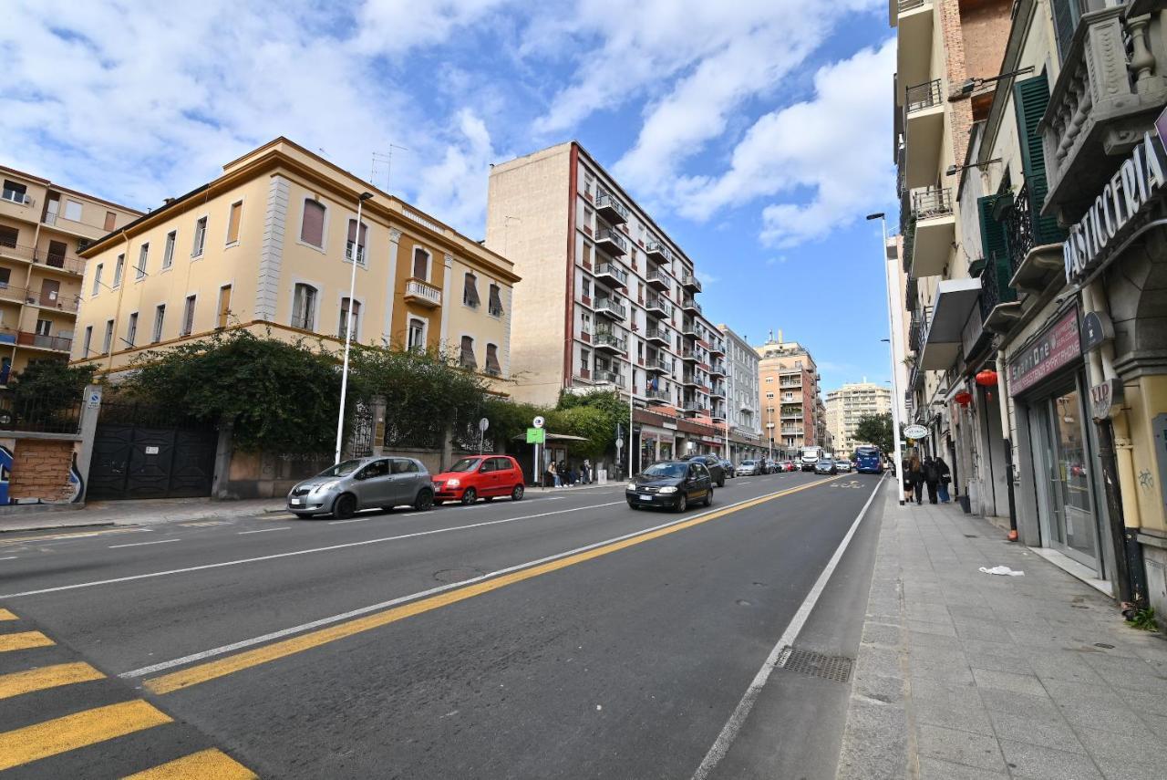 Izzhome City Love Cagliari Luaran gambar